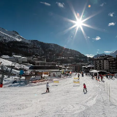 Hellochalet - Front Row With Balcony Overlooking The Cretaz Slopes Daire