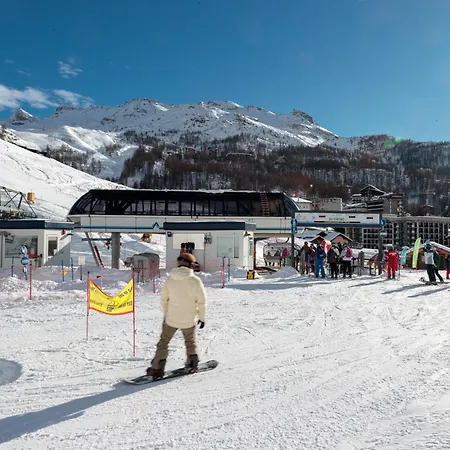Hellochalet - Front Row With Balcony Overlooking The Cretaz Slopes Breuil-Cervinia