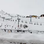 Hellochalet - Front Row With Balcony Overlooking The Cretaz Slopes Апартаменты *