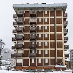 Апартаменти Hellochalet - Front Row With Balcony Overlooking The Cretaz Slopes Брей-Червінія
