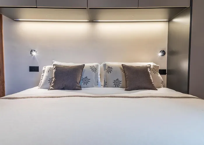 Апартаменти Hellochalet - Front Row With Balcony Overlooking The Cretaz Slopes *